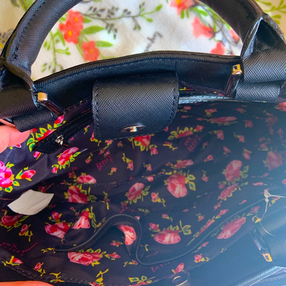 Betsy Johnson Purse NWOT - Picture 3 of 3